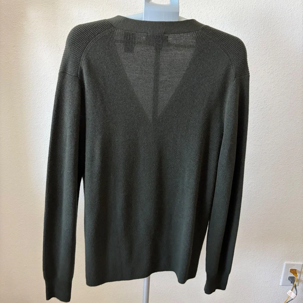 J. Crew Cardigan Mens Large Green 100% Merino Wool Destination V-Neck Sweater